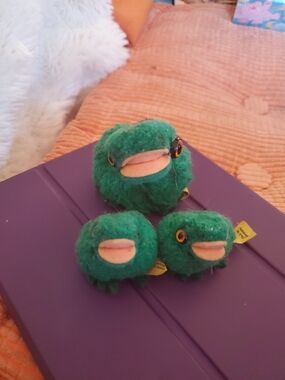 Steiff Woolen PomPom Frog Family  5cm. & 7cm. 1972